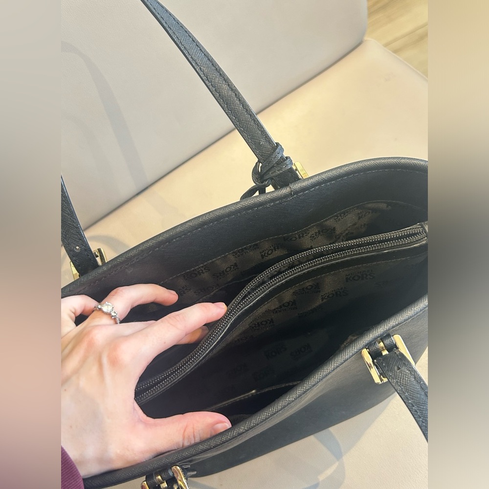 Michael Kors Purse - Picture 3 of 8